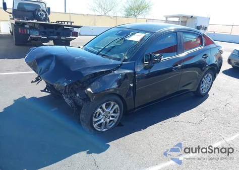 2018 Toyota Yaris Ia из США, поврежденный, VIN 3MYDLBYVXJY300271